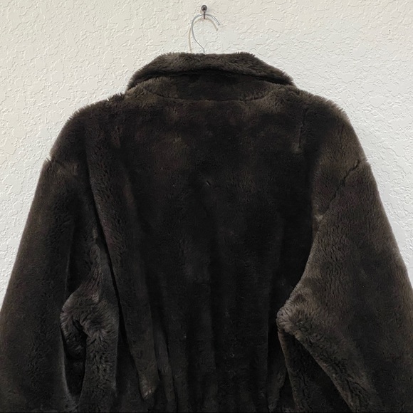 Chocolate Brown Faux Fur Crop Jacket Size M – Soft Fuzzy Zip Up Cozy Outerwear - Picture 8 of 16